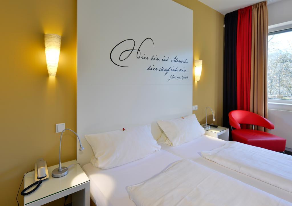 Hotel Fliegendes Klassenzimmer Bad Berleburg Buitenkant foto