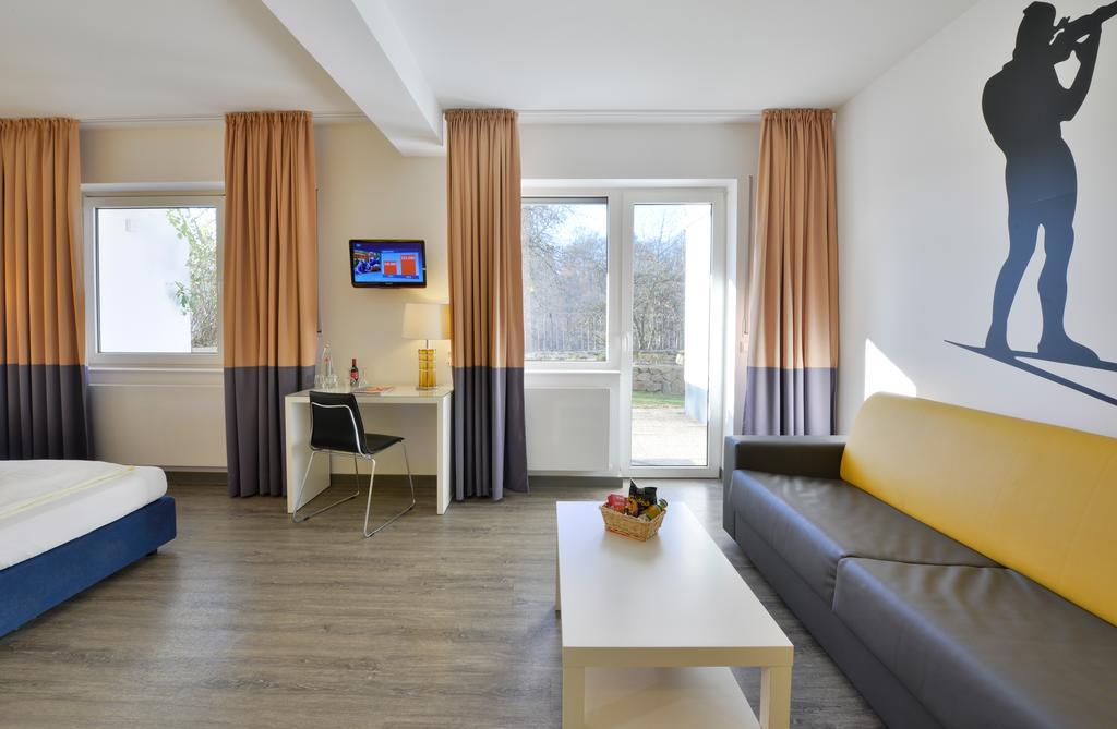 Hotel Fliegendes Klassenzimmer Bad Berleburg Buitenkant foto