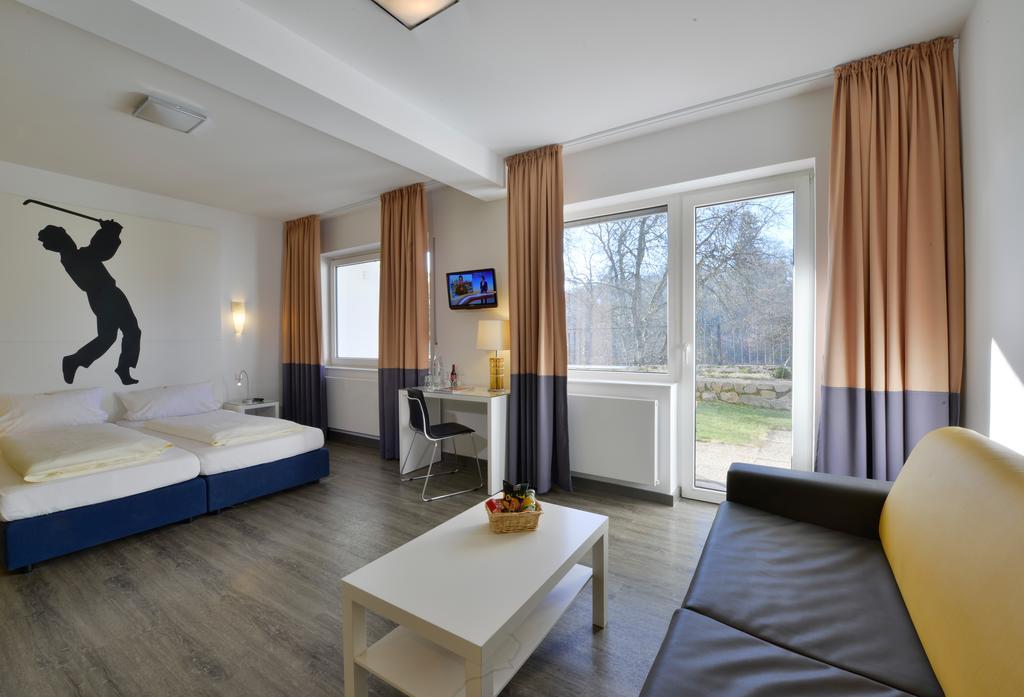 Hotel Fliegendes Klassenzimmer Bad Berleburg Buitenkant foto