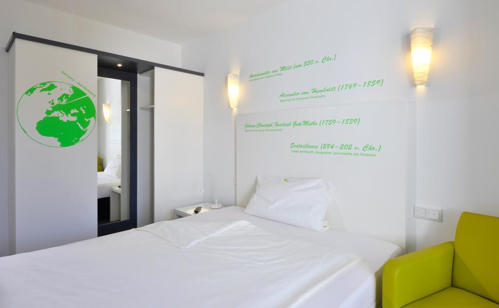 Hotel Fliegendes Klassenzimmer Bad Berleburg Buitenkant foto